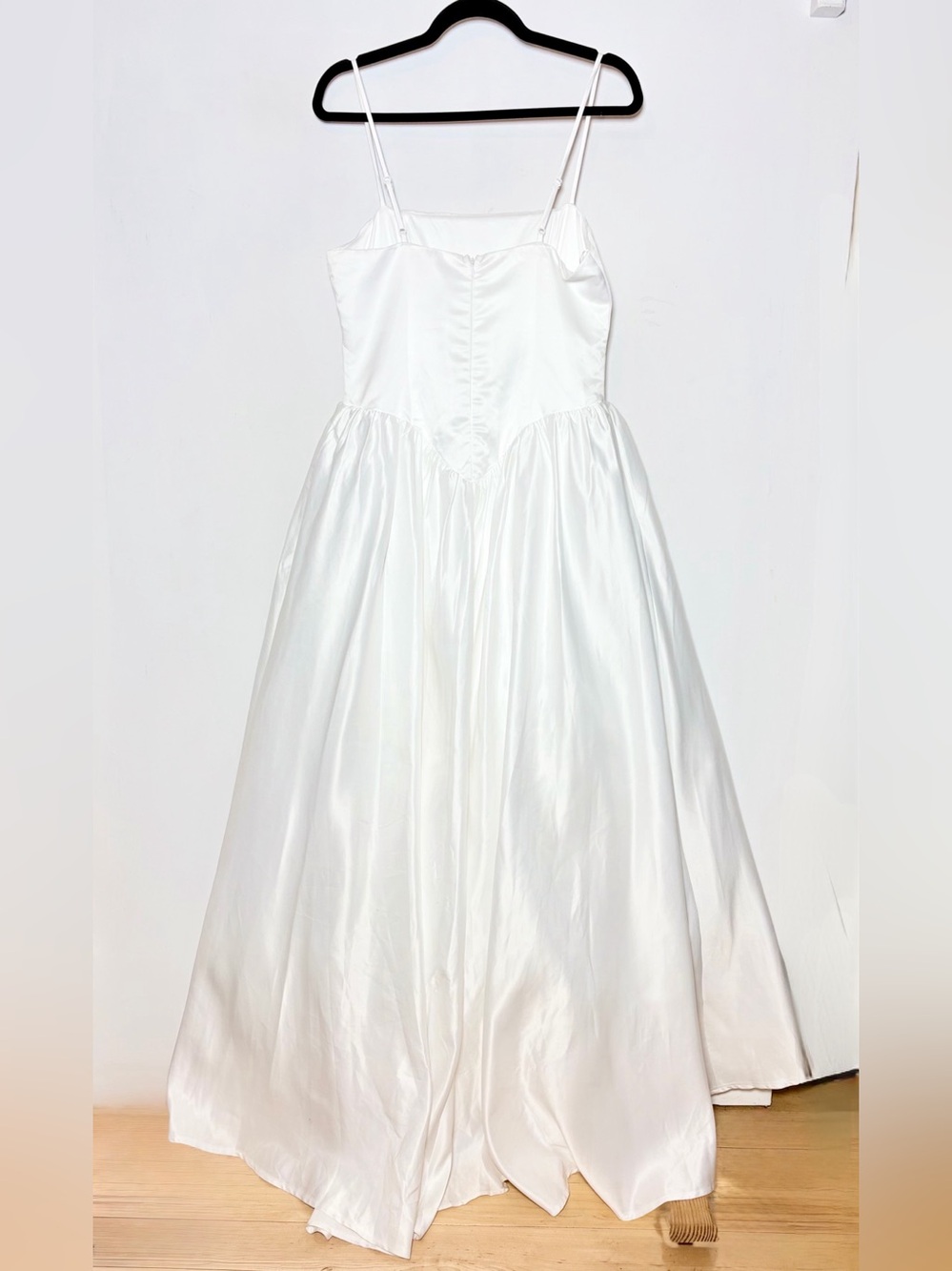 NWT Lulus Arabella White Basque Waist Maxi Dress, Size Medium - Picture 6 of 16